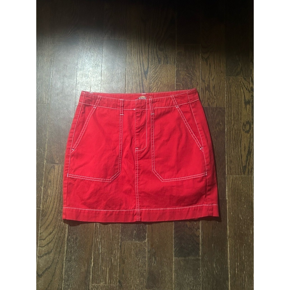 Dickies RED MINI SKIRT WOMENS SIZE 5 GRUNGE Y2K TWEE GOTH PRE OWNED - Picture 1 of 5